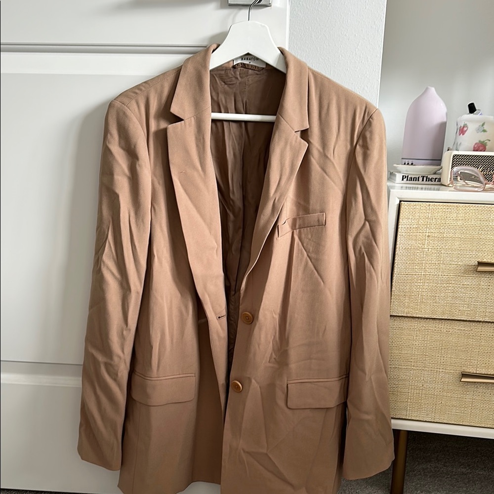 babaton beige color blazer